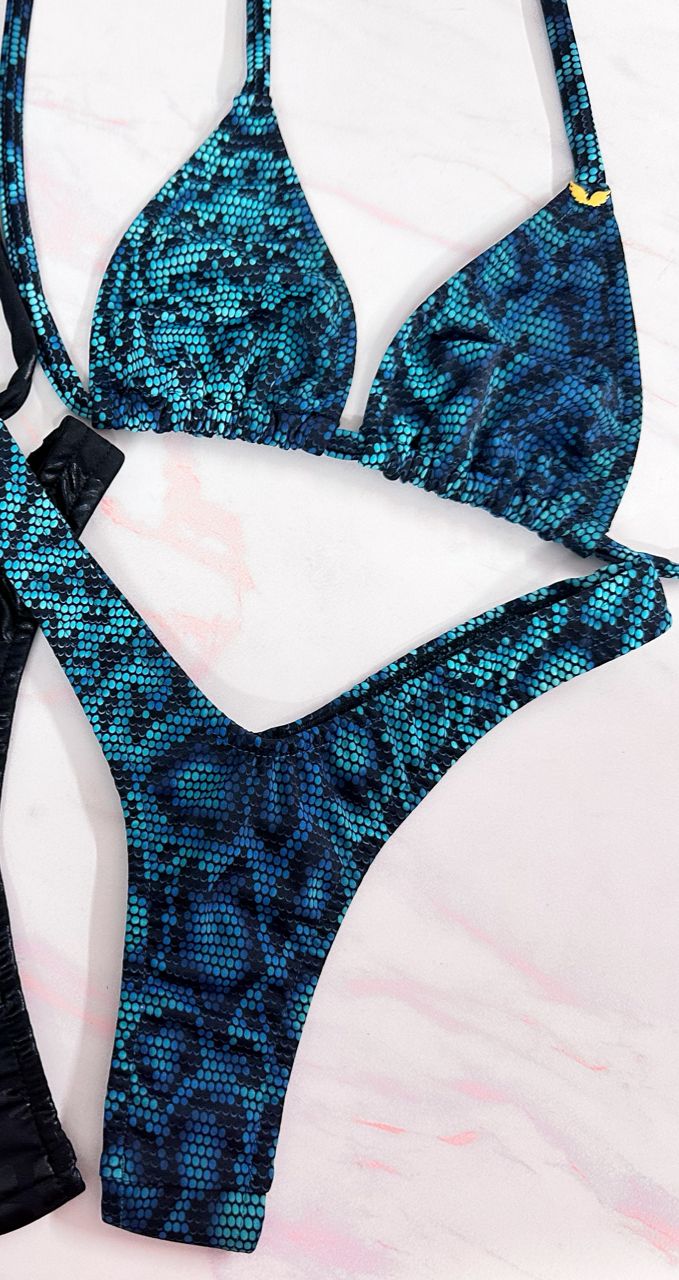 V-Cut Thong Bikini
