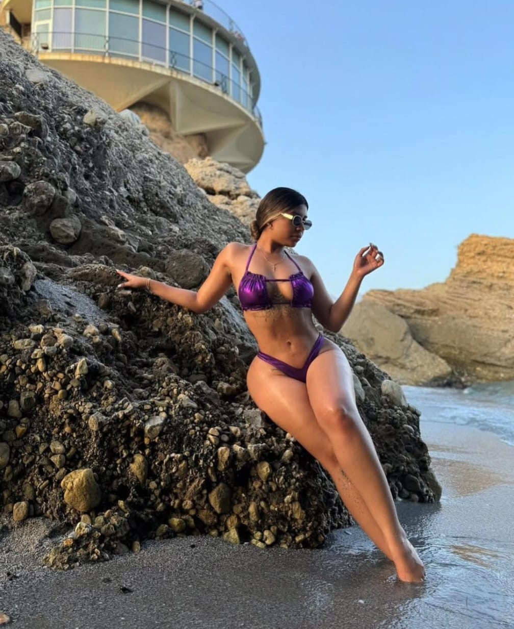Conjunto de bikini con top bandeau y fruncido cuadrado (tanga)