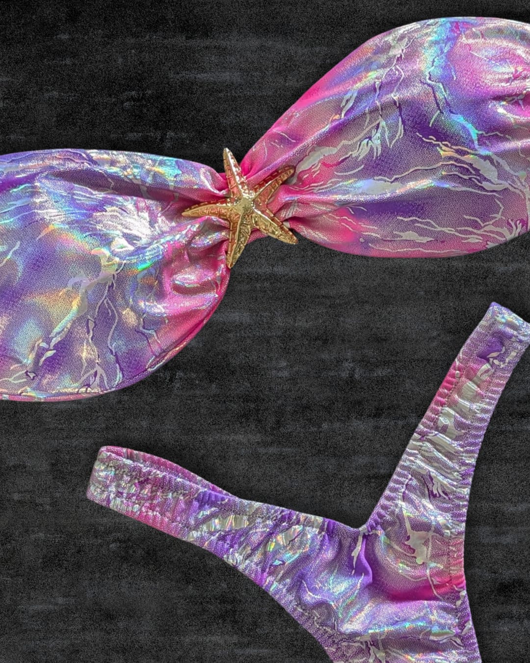 Strapless con tanga con corte en V