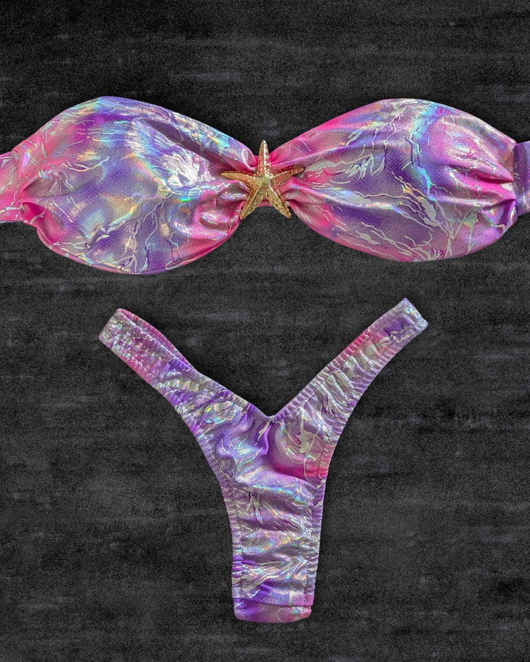 Strapless con tanga con corte en V